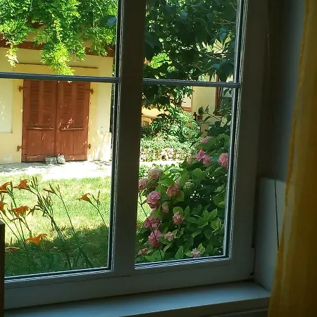 Old Town Apartment Pecs